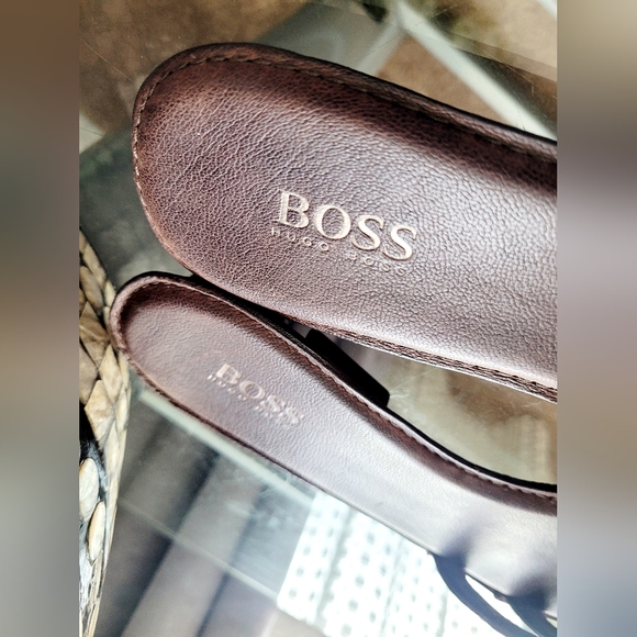 Hugo Boss Women's Leather Slide Sandals Stud Straps Brown EU 40/US 10 - Picture 3 of 16